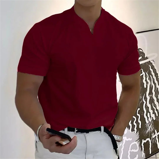 Męski t-shirt z dekoltem typu V – nowoczesny krój i komfort na co dzień