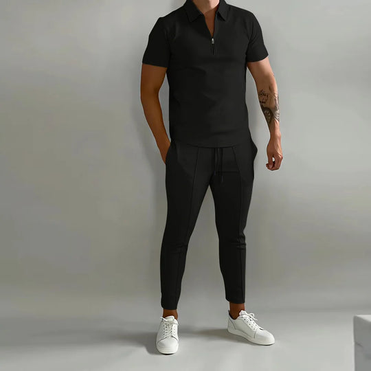 Męski komplet elegancki – koszulka polo i spodnie, nowoczesny zestaw casual premium