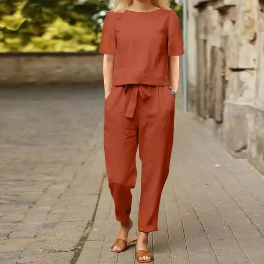 Damski komplet casual – wygodny zestaw, nowoczesny styl, lekki materiał