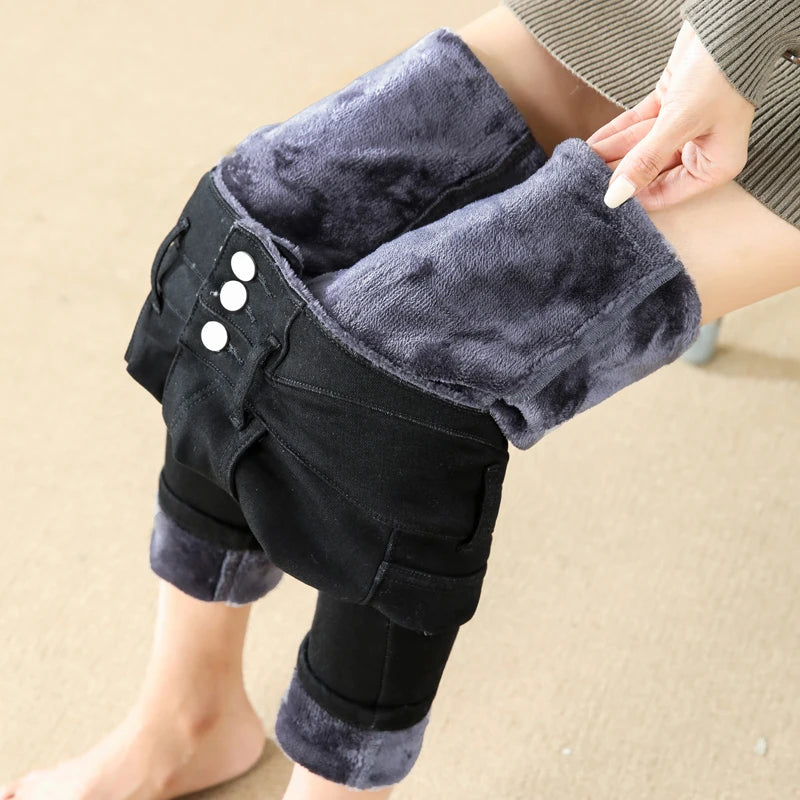 Ocieplane jeansy damskie Slim Fit z wysokim stanem