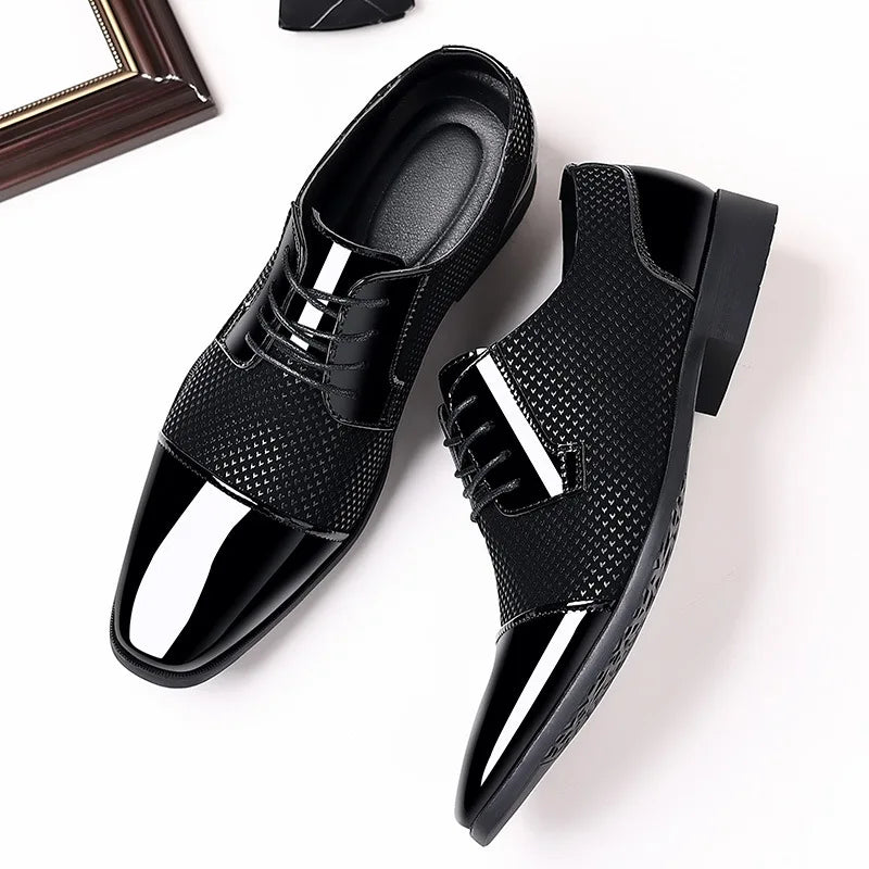 Eleganckie półbuty męskie wizytowe – stylowe buty do garnituru z nowoczesnym wzorem