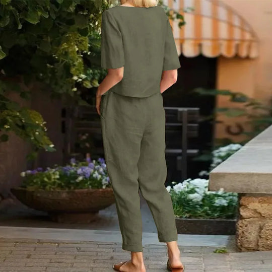 Damski komplet casual – wygodny zestaw, nowoczesny styl, lekki materiał