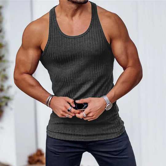 Męski tank top sportowy – dopasowany bezrękawnik treningowy oddychający