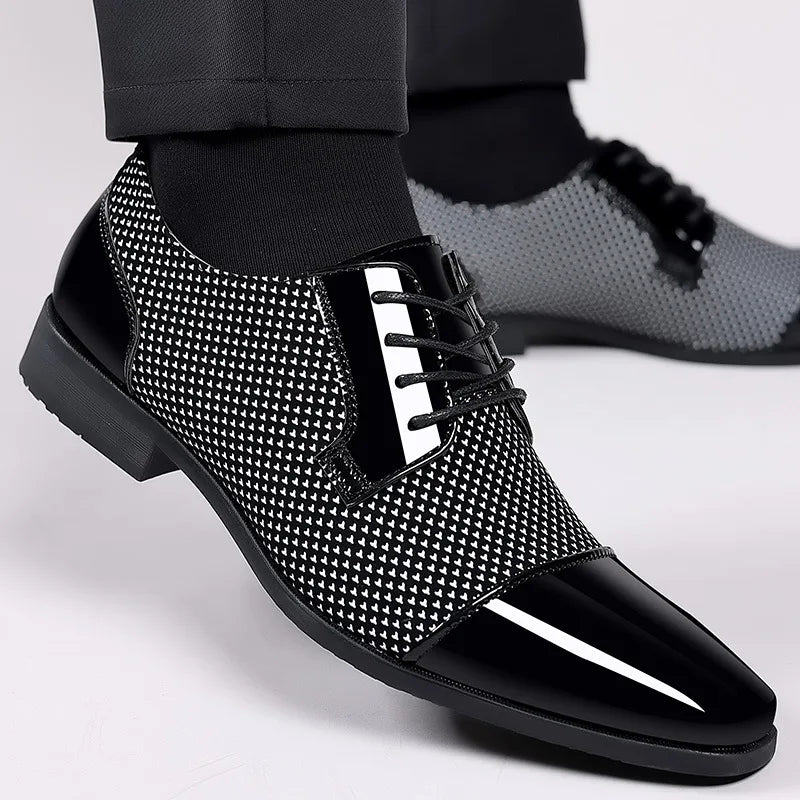 Eleganckie półbuty męskie wizytowe – stylowe buty do garnituru z nowoczesnym wzorem