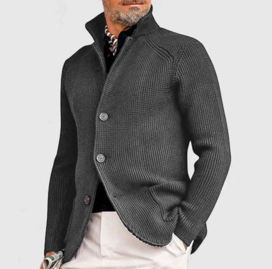 Sweter męski zapinany na guziki – elegancki kardigan z wysokim kołnierzem