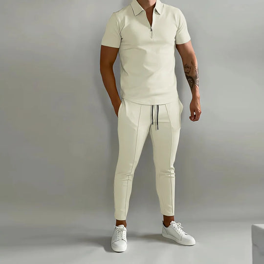 Męski komplet elegancki – koszulka polo i spodnie, nowoczesny zestaw casual premium