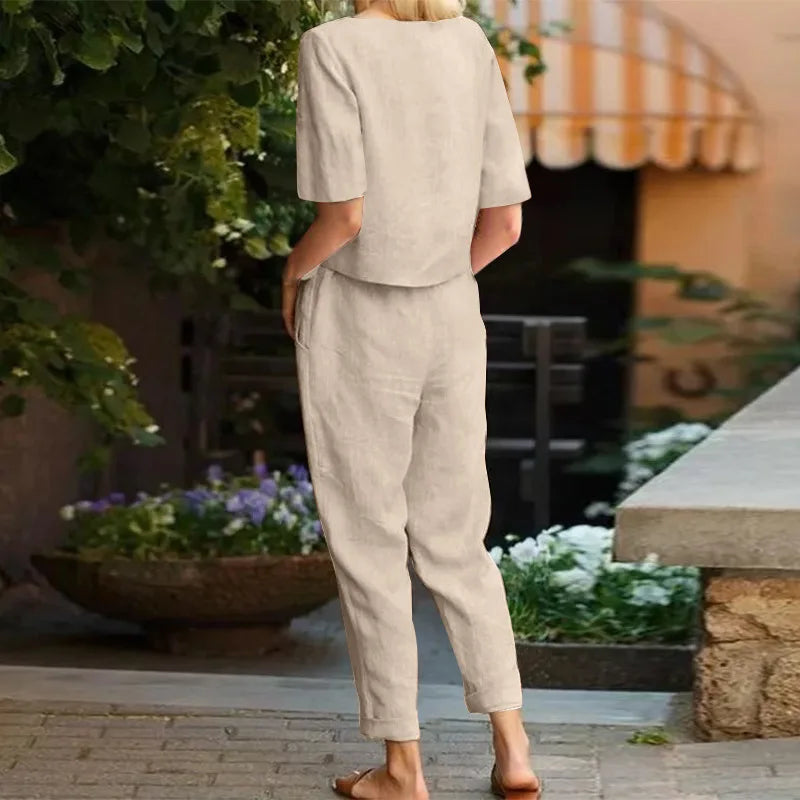 Damski komplet casual – wygodny zestaw, nowoczesny styl, lekki materiał