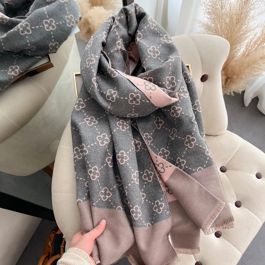 Elegancki szal kaszmirowy – miękki, stylowy i uniwersalny dodatek